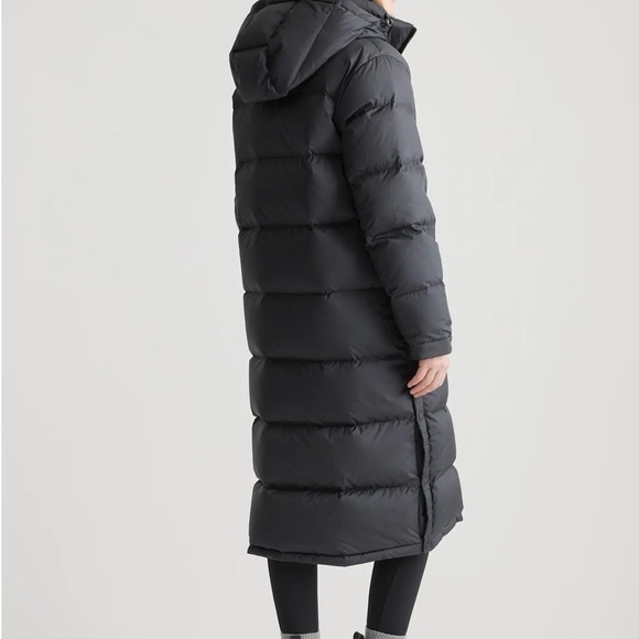 Quince Black Puffer Coat - Picture 5 of 8